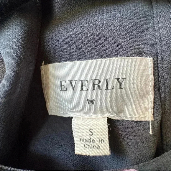 EVERLY | NWOT | BOLD FLORAL HALTER TRAPEZE DRESS | SIZE: SMALL - Picture 9 of 9
